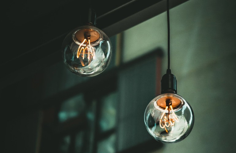 single-man-housewife-home